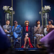 Photos: Teri Hatcher, Jenna Bonner, and More in THE DEVIL WEARS PRADA