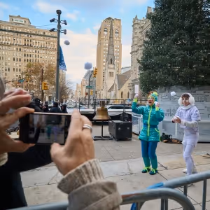 Photos: Cirque Du Soleil's TWAS THE NIGHT BEFORE Visits City Hall's Philly Holiday…