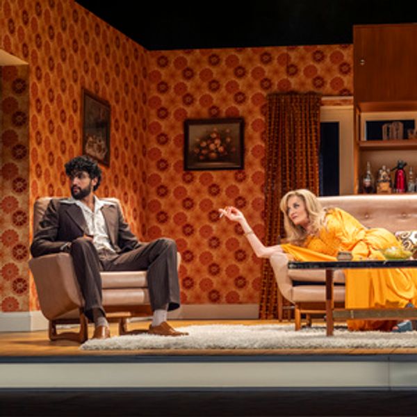 Photos: First Look At ABIGAIL'S PARTY At Theatre Royal Bath Photo