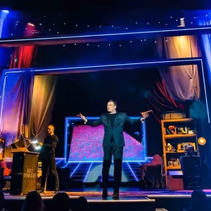 FDNY Called to New World Stages After Reports of Fumes
