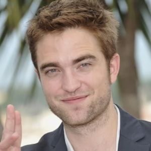 Robert Pattinson Will Executive Produce THE HOLES by Max Wolf Friedlich Off-Broadway Video
