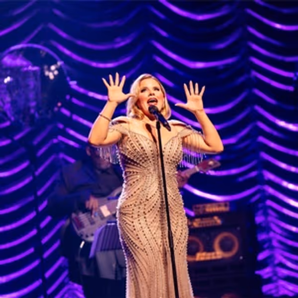 Photos: Megan Hilty Performs in Concert at Theatre Royal Drury Lane Photo