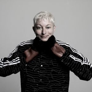 Harriet Dyer Will Embark on UK Tour