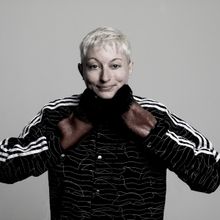 Harriet Dyer Will Embark on UK Tour