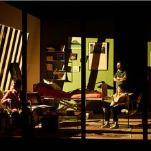 REVIEW: The Festival d'Avignon Presents L'HORS PRÉSENCE... By Tiphaine Raffier