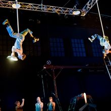 Cirque Mechanics Return to the New Victory Theater This Month With YULETIDE FACTORY
