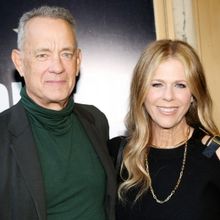 Photos: Tom Hanks, Judd Hirsch & More at HOLD ON TO ME DARLING Opening Night
