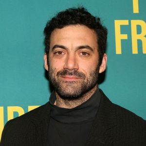 THE GILDED AGE Star Morgan Spector Talks A Musical Episode and Working with…