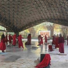 Osho Dham Inaugurates Art Exhibition “Divine Intervention” by Hiral Singhal on Di