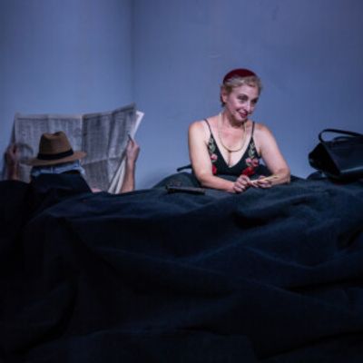 Photos: Beckett's "Happy Days" Opens at Brooklyn's Loading Dock Theatre