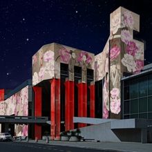 Lindy Lee Transforms The National Gallery After Dark For Enlighten Festival