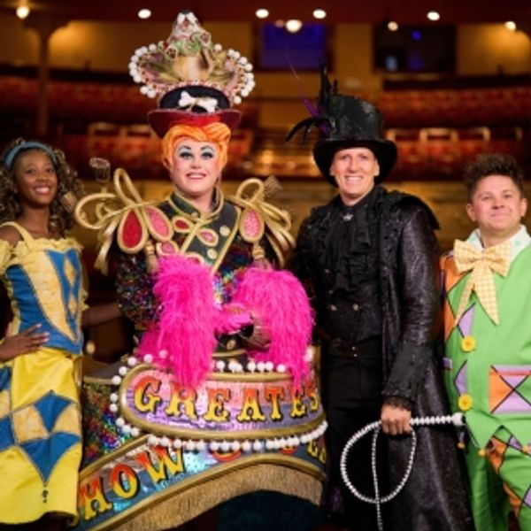 Cast Set For Darlington Hippodrome's GOLDILOCKS AND THE THREE BEARS Panto Photo