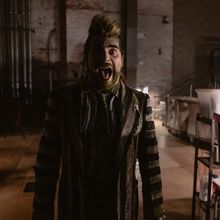 Photos: Justin Collette, Isabella Esler and More Backstage at BEETLEJUICE