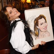 Photos: THE LOST BOYS' Shoshana Bean Receives Portrait at Sardi's