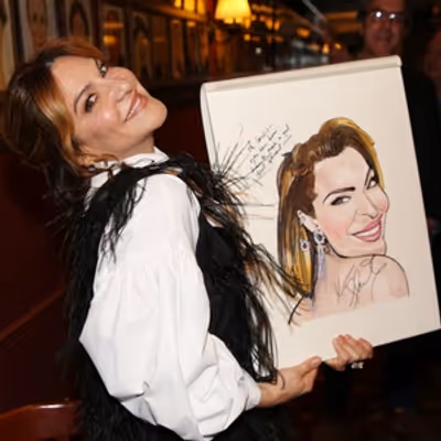 Photos: THE LOST BOYS' Shoshana Bean Receives Portrait at Sardi's