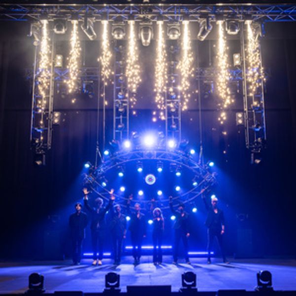Photos: First Look NOW YOU SEE ME LIVE At The London Coliseum Photo