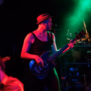 FLANNEL: A 90S ROCK MUSICAL Will Come to Columbus