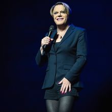 Eddie Izzard Comes to the Chicago Theatre in October