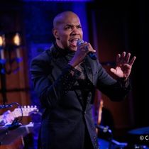 Photos: Darius de Haas: LET ME CARRY YOU THIS CHRISTMAS Release at 54 Below