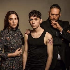 Photos: FAYGELE World Premiere at Marylebone Theatre First Look