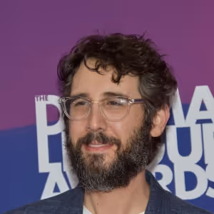 Photos: Stars From SHUCKED, SWEENEY TODD, PARADE And More Hit The Red Carpet At The…