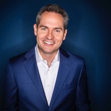 Pat McGann Comes to the Raue Center