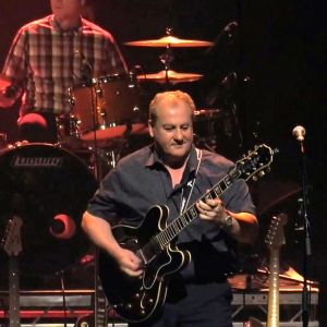 Gary Murphy Brings GUITAR LEGENDS to New Brighton This Month
