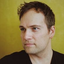 Alek Shrader Joins Merola Opera Program Senior Staff