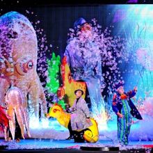 B - THE UNDERWATER BUBBLE SHOW Comes to State Theatre New Jersey This Month