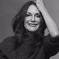 Julianne Moore Will Lead FAYDRA at Manhattan Theatre Club