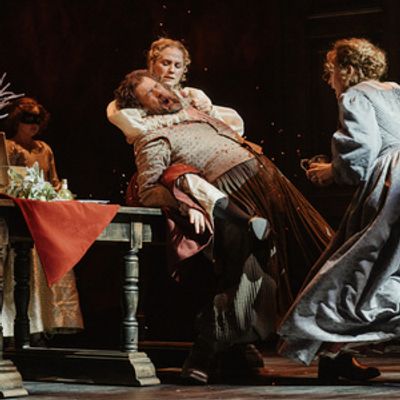 Photos: Jennifer Nettles' GIULIA: THE POISON QUEEN OF PALERMO
