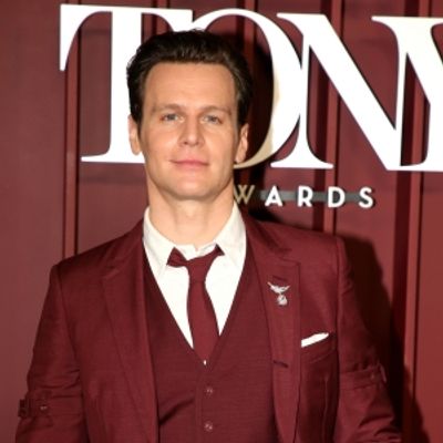 Jonathan Groff Receives Honorary Doctorate of Fine Arts
