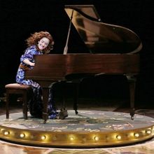 Photos: First Look At BEAUTIFUL – THE CAROLE KING MUSICAL At North Shore Music The