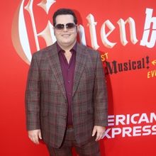 Josh Gad Tests Negative for COVID, Still Out of JESUS CHRIST SUPERSTAR on August 2…