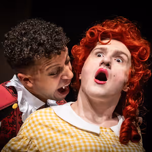 Photos: First look at Evolution Theatre Company’s DRACULA, A COMEDY OF TERRORS