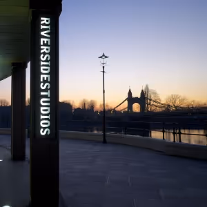 Eddie Izzard, Cecilia YiP qnd Kai Luke Brümmer To Headline The Hammersmith Stage