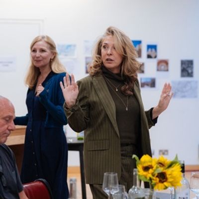Photos: Tracy-Ann Oberman and Jennifer Westfeldt in Rehearsals for ASSEMBLED PARTIES