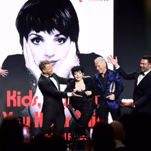Video/Photos: Liza Minnelli Surprises the Audience at the GLAAD Media Awards