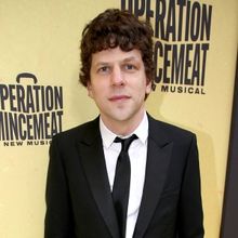 Jesse Eisenberg Will Bring New Solo Play, THE ZIEGFELD FILES, to Studio Seaview