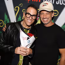 Photos: LITTLE SHOP OF HORRORS Alumni Reunite to Celebrate Record-Breaking 2,210th Pe