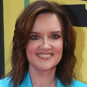 SHUCKED Songwriter Brandy Clark Confirms Co-Headline Tour With Lori McKenna This Fall