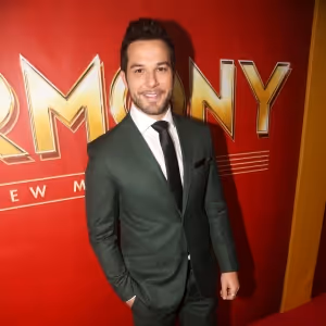 Skylar Astin to Host American Express Tony Awards Simulcast