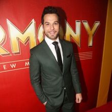 Skylar Astin to Host American Express Tony Awards Simulcast