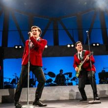 Photos: JERSEY BOYS At The Argyle Theatre