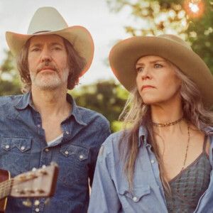 Gillian Welch and David Rawlings to Perform at Bilheimer Capitol Theatre