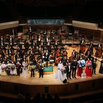 HK Phil Hosts YOUR STAGE AWAITS Fundraising Concert