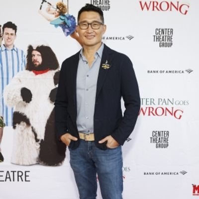 Photos: See Daniel Dae Kim &amp; More on the Red Carpet for PETER PAN GOES WRONG in Los Angeles