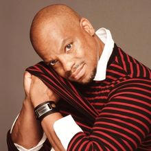 Darrian Ford Brings A RELUCTANT STAR To 54 Below In July