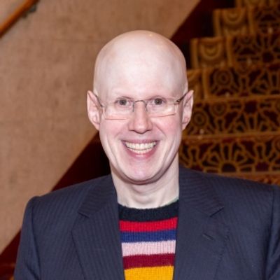 Photos: On the Red Carpet at Opening Night of ELF THE MUSICAL