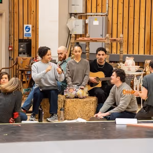 Photos: SUMMERFOLK in Rehearsal at the National Theatre